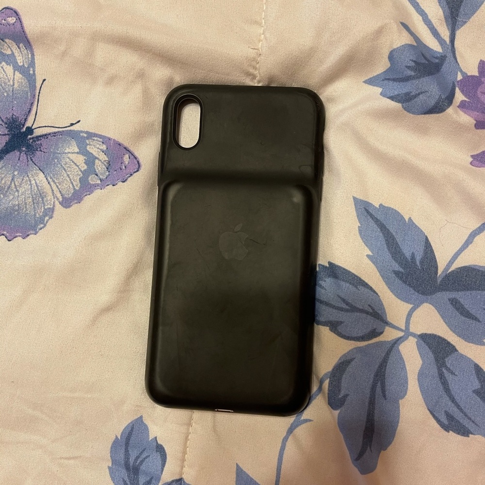 Apple charging case